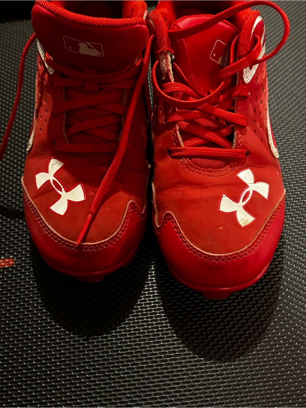 Under Armour Kids Red Athletic Cleats with White Logo 2.5Y